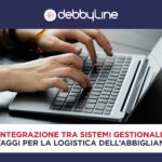 Mani di un tecnico debbyLIne che lavorano alla tastiera di un laptop per supervisionare l'integrazione tra sistema gestionale e IT interni e dei clienti